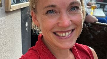 Die Abteilungsleiterin Frau Engels stellt sich vor