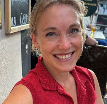 Die Abteilungsleiterin Frau Engels stellt sich vor